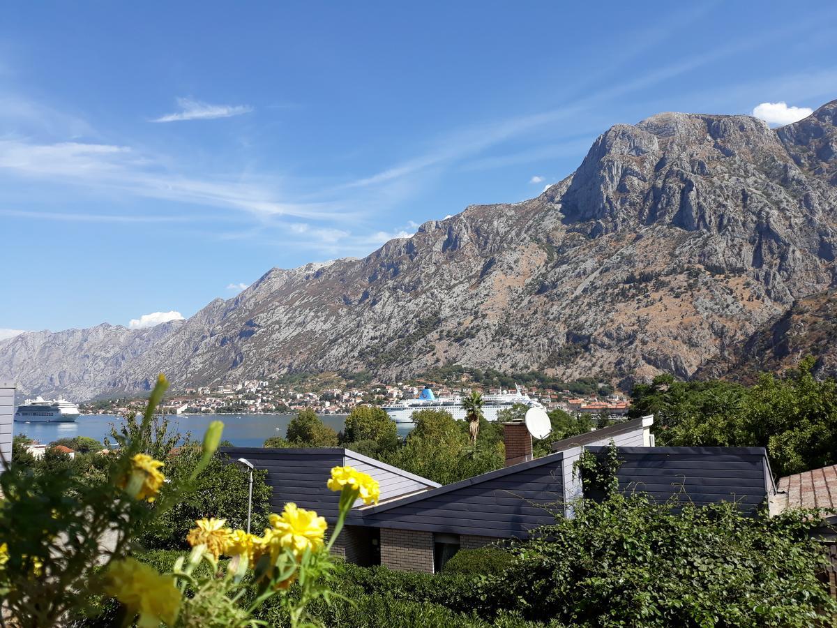 Maritimo Apartments Kotor Ngoại thất bức ảnh