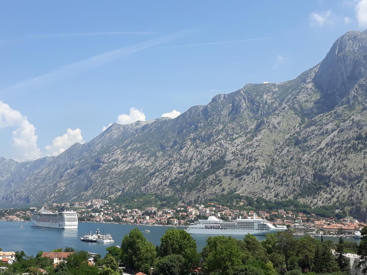 Maritimo Apartments Kotor Ngoại thất bức ảnh