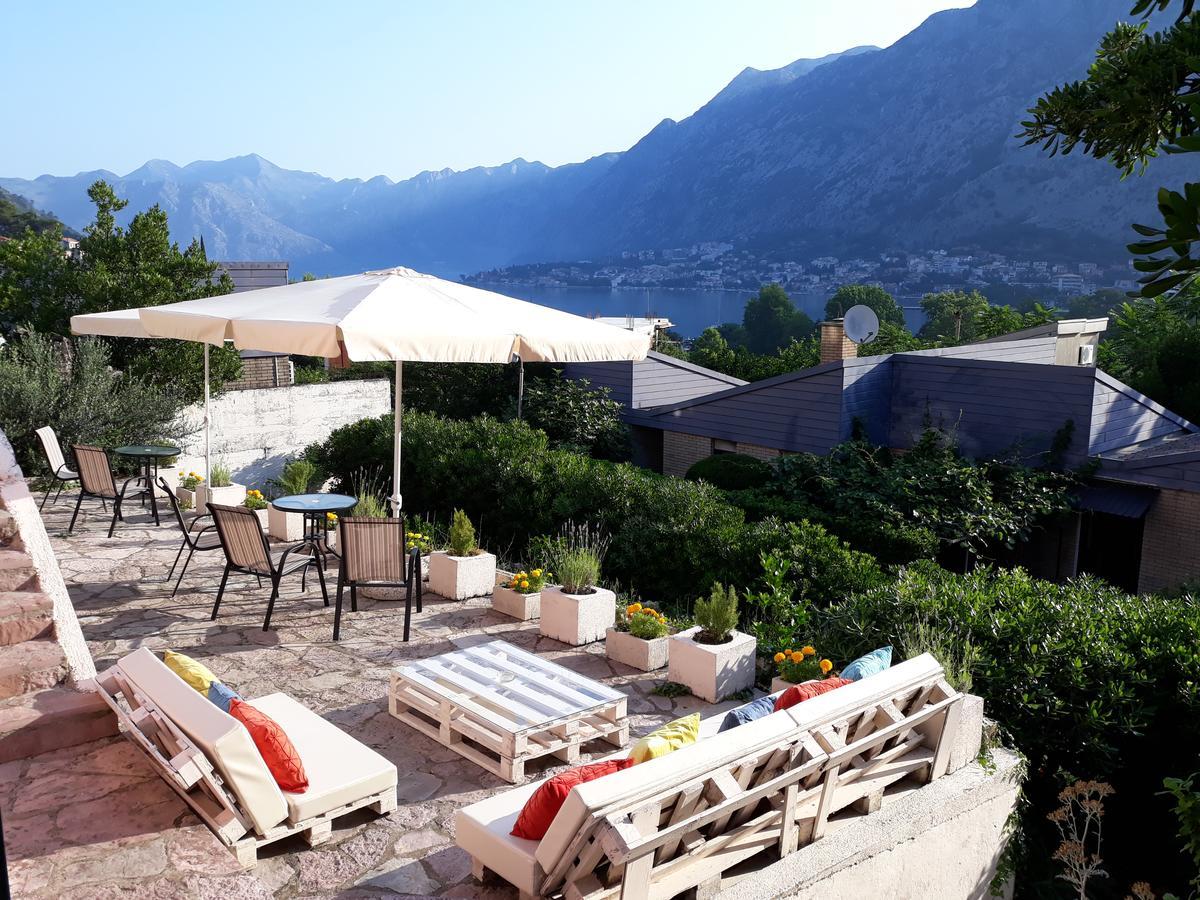 Maritimo Apartments Kotor Ngoại thất bức ảnh