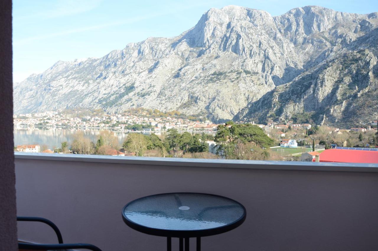 Maritimo Apartments Kotor Ngoại thất bức ảnh