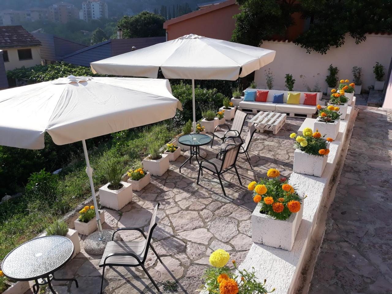Maritimo Apartments Kotor Ngoại thất bức ảnh